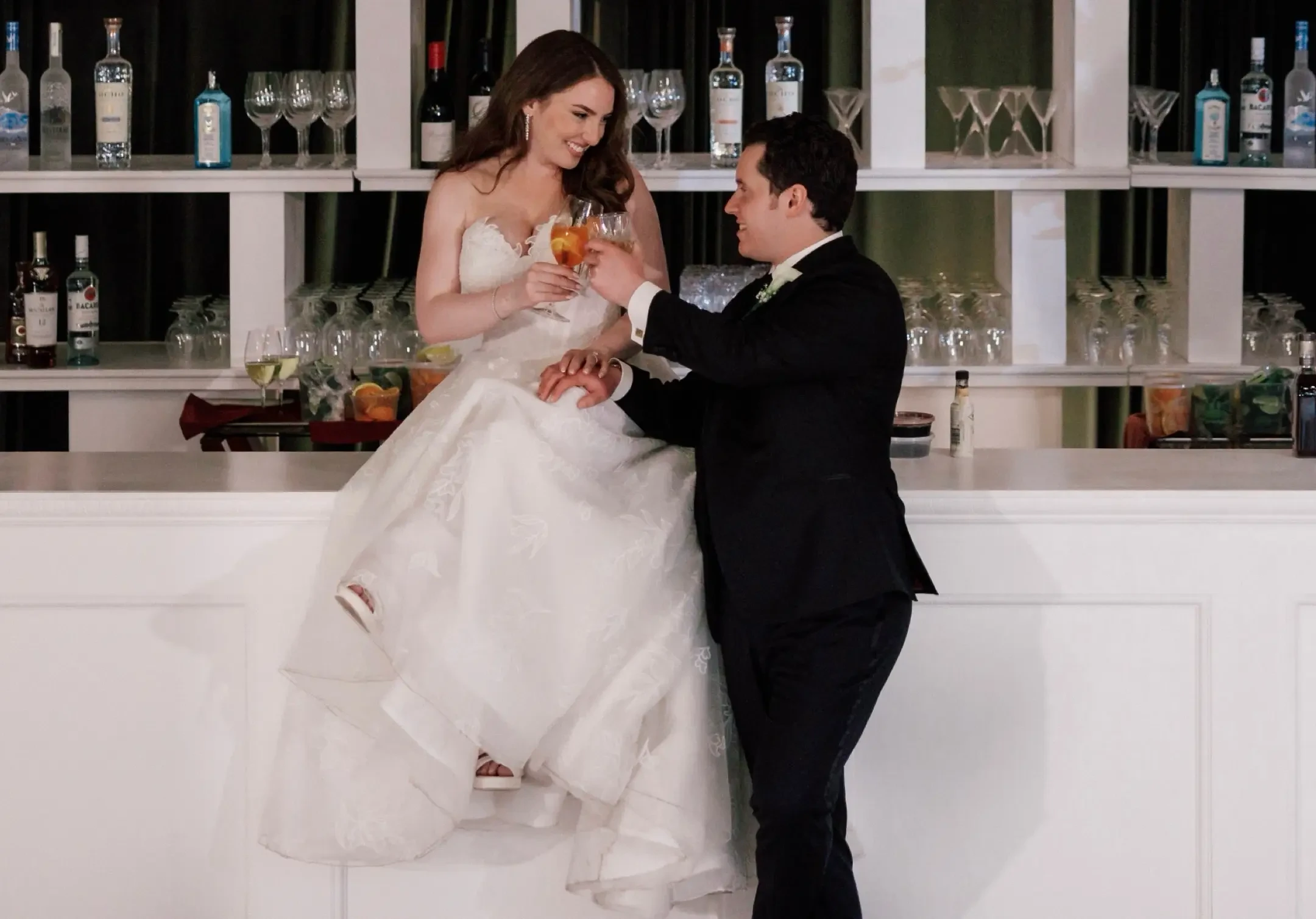 The Optimal Gap: How Much Time Should You Leave Between the Wedding Ceremony and the Party?. Desktop Image