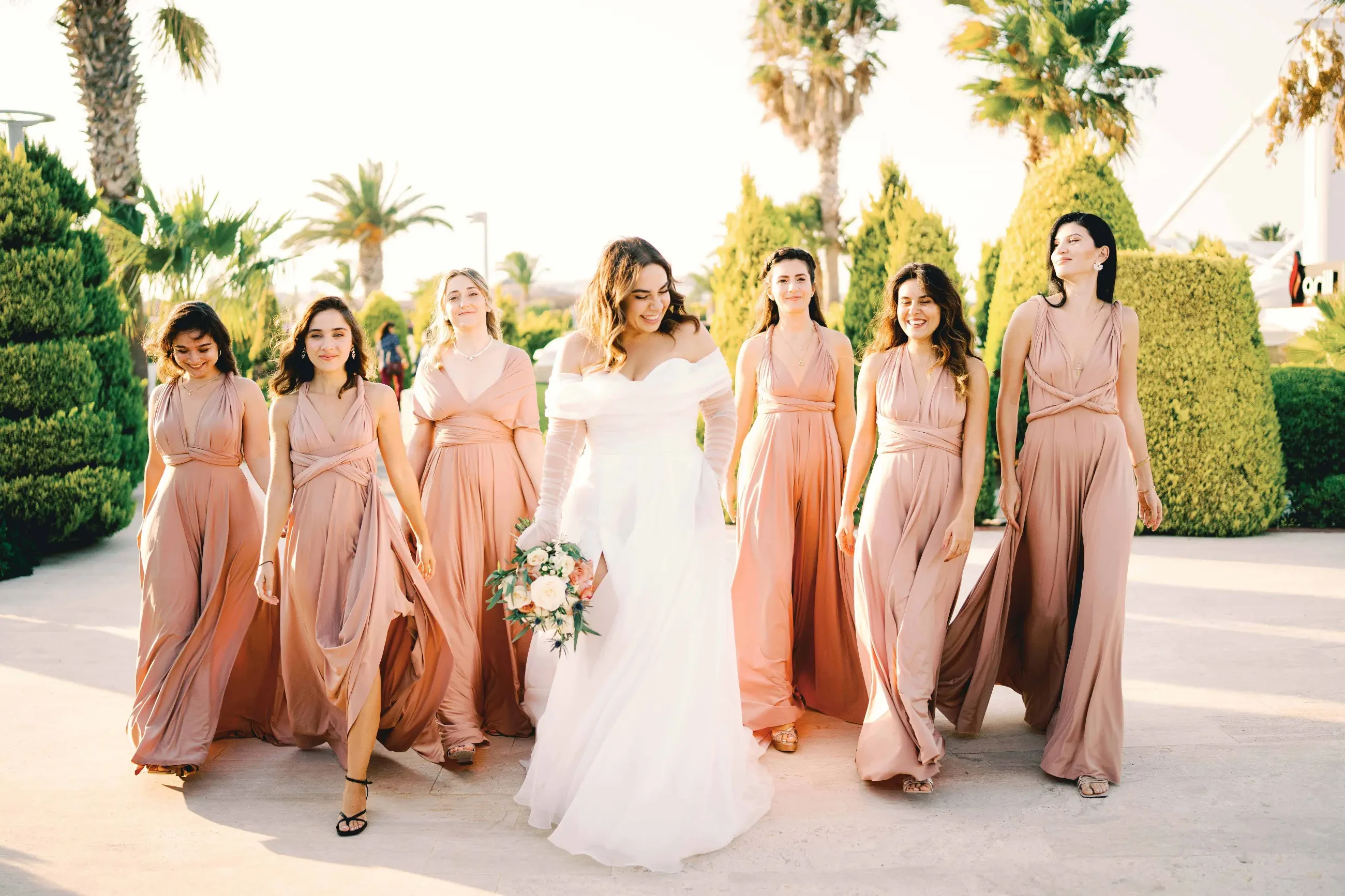 The Ultimate Guide to Bridesmaids' List of Responsibilities. Desktop Image
