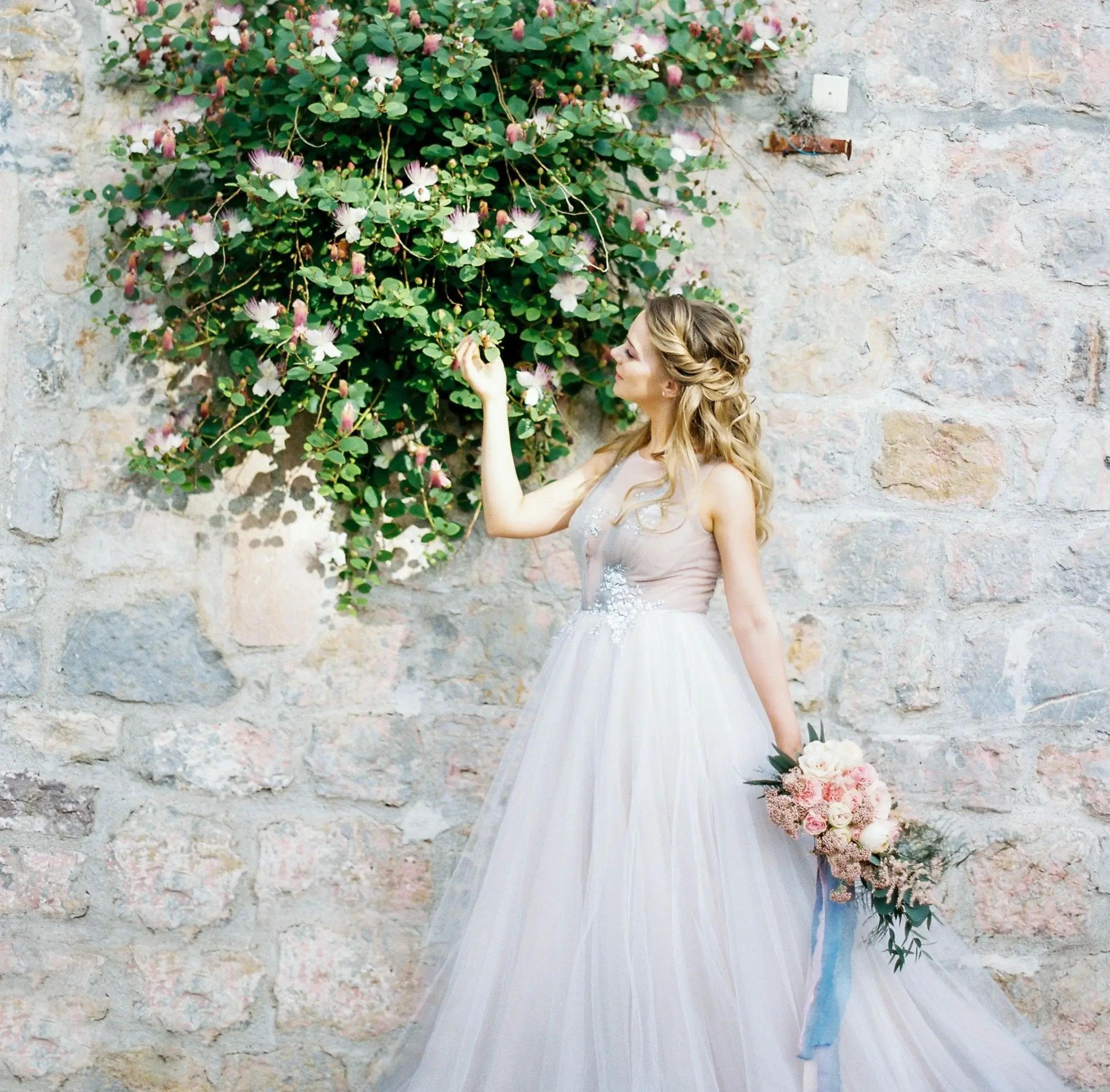 The Importance of The Color of Your Dress Image
