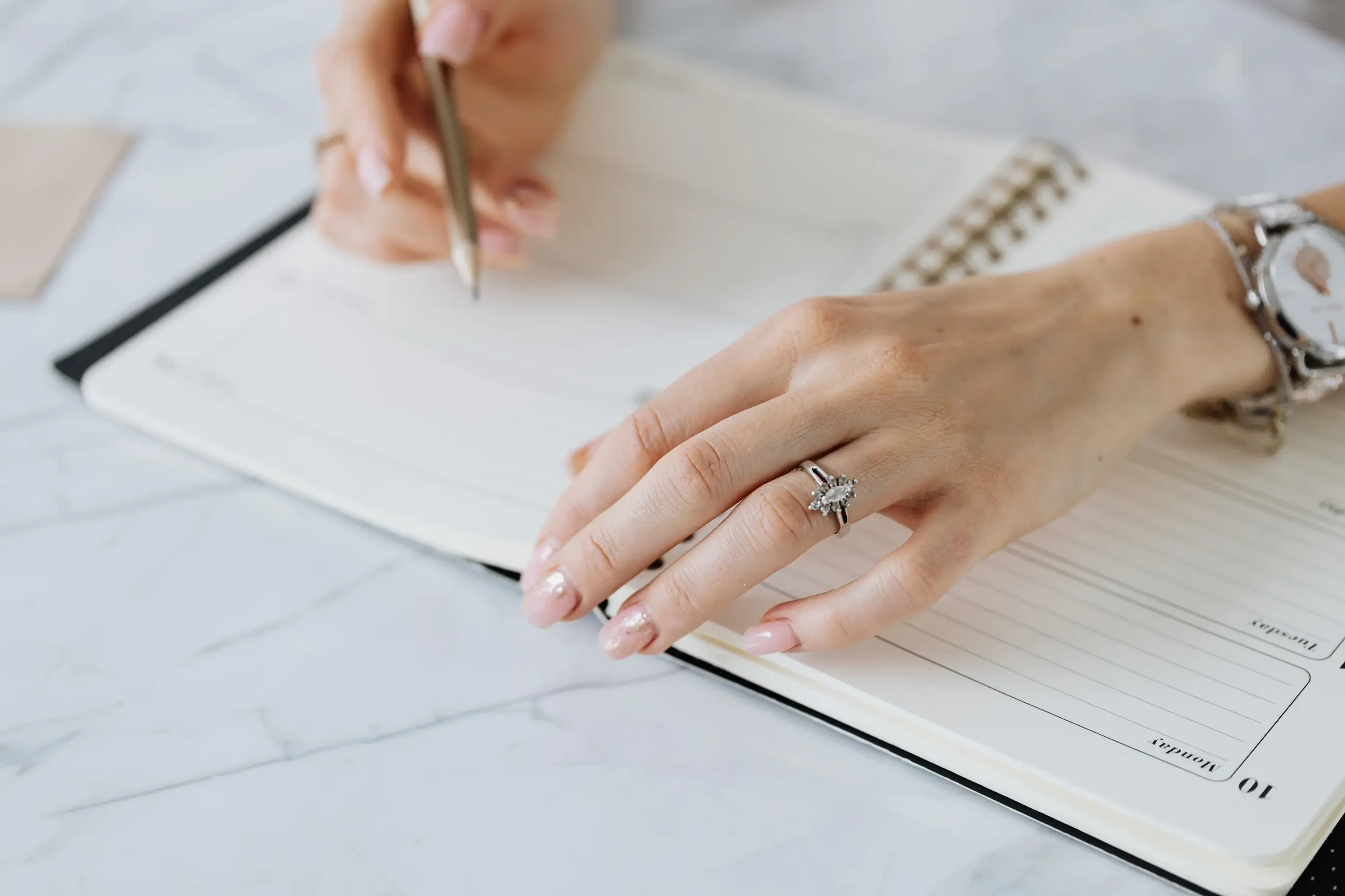 The Advantages of Planning Your Wedding in Advance. Desktop Image