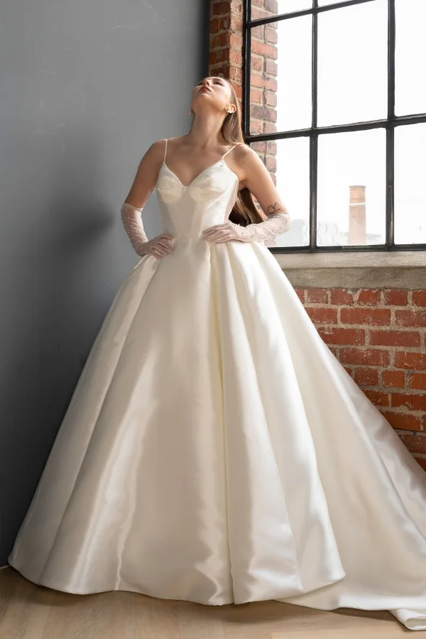 INES-1-600x900annarita